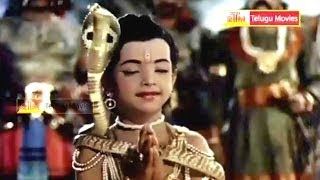 Lord Vishnu Saves Prahlada From Snakes - Bhakta Prahlada Telugu Movie - SVR,Roja Ramani