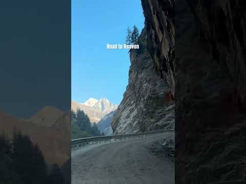 बद्रीनाथ धाम का सुंदर दृश्य #roadtrip #mountainview #trending #shorts