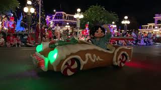 Mickey’s Once Upon a Christmastime Parade