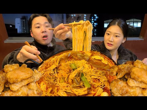 [집 테라스 먹방] 마라탕을 끓여 먹었더니 미치도록 맵고 얼얼해! ft.꿔바로우 | Spicy Malatang Hot Pot Mukbang