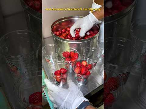 Viral Strawberry chocolate now in surat #viral #trendinhshorts #trending #strawberry #chocolate