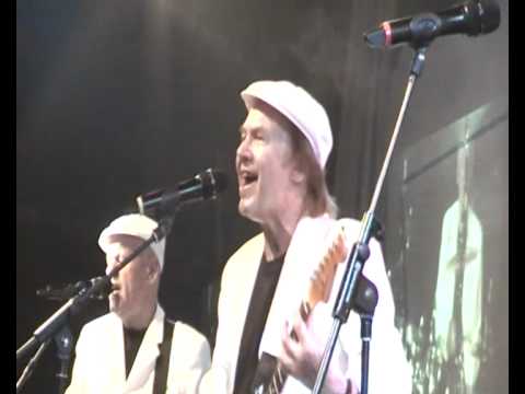 Sugar Baby Love - The Rubettes (LIVE - Butlins Skegness 2012)