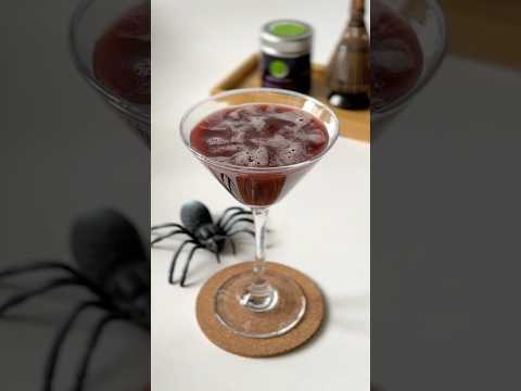 Black Widow Mocktail | alcohol-free Halloween drink recipe!