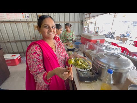 Successful Khichu Business Run By Gujarati Woman | Indian Street Food