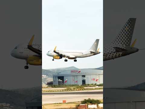 Vueling Aterrizaje perfecto en Barcelona #youtubeshorts #shorts #short #aviation #planespotting