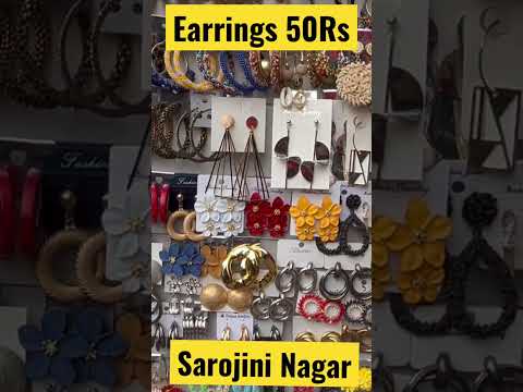 Sarojini Nagar Market Earrings 50Rs #delhimarket #ytshort #youtubeshorts #shorts