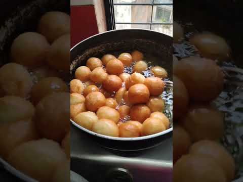 East Indian Balloon Bread | Fugias #shorts #fugias #youtubeshorts