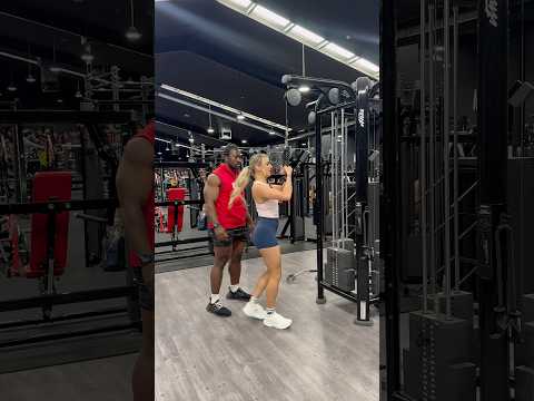 How to impress your gym crush #shorts #comedy #viral #stronggf