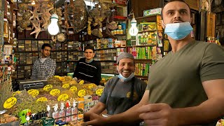 White Guy Suddenly Busts Out Arabic in Market, Shocks Locals