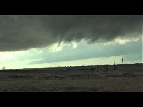 Tornado Iowa Evolution From Severe Thunderstorm to Tornado