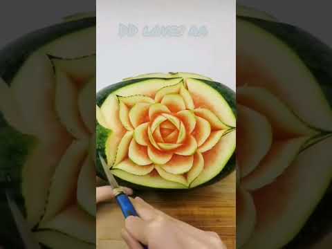 Fruit cutting skills#fruits  #shorts #fruitcuttingart#art #trending #video#like #ddg