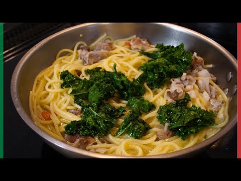 【イタリア風おうちパスタ】ケールと豚バラ肉の日常パスタ！