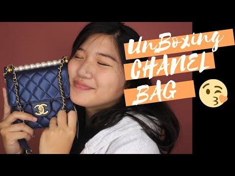 UNBOXING CHANEL BAG | Mini Flag bag Faux Pearl NAVY