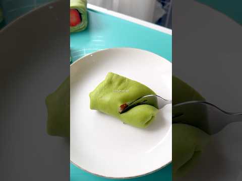 Matcha strawberry crepe wrap. #shorts #crepe #dessert #recipe