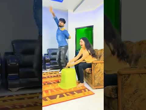 #comedy #fun #funny #dance #couple #ytshorts #priyalkukreja #music #freefire1vs1customtipsandtricks