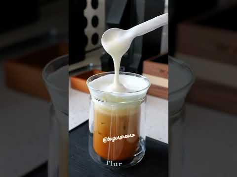 how to make Starbucks vanilla cold foam #espresso #coffeetiktok