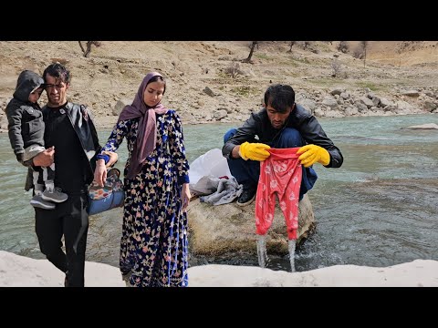 Nomadic life in the mountains: Ali's effort to improve living conditions in the absence of family