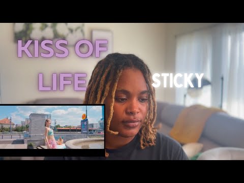 KISS OF LIFE - Sticky Reaction!