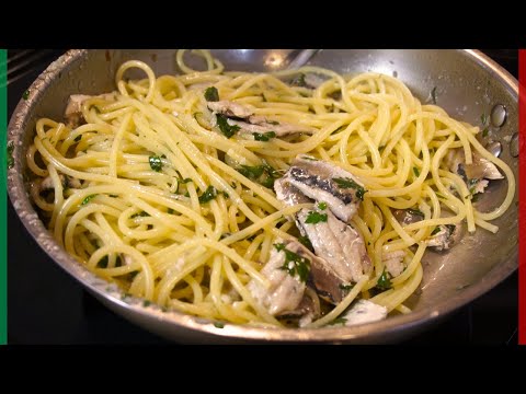 My mother's recipe for sardine spaghetti impresses me.【Pasta asciutta con le sarde】