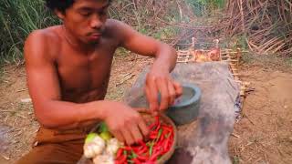 Life In Jungle - Making a sound Turkey Call