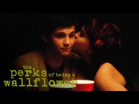 'Charlie Kisses the Prettiest Girl in the Room' Scene | The Perks of Being a Wallflower