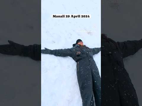 Delhi ki garmi se bachna hai to Manali aa jao #manali #snow #shorts