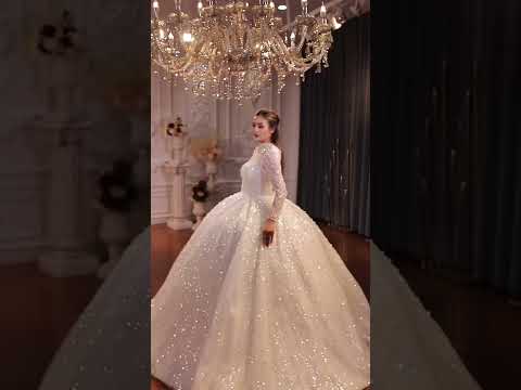 Amanda Novias luxury wedding dress 2025