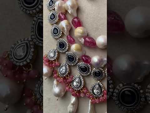 jewellery in premium range of necklace ask price 9855178987