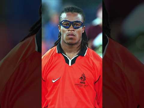 Why Edgar Davids Wore Glasses?