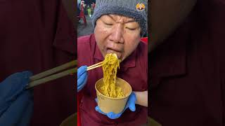 Burger gerobakan paling lengkap di kota medan.