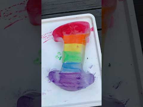 🎨 Painting on ice 🧊 Fun ativity for kids #kidsshorts #kidsactivityideas