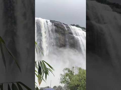 KERALA ATHIRAPILLY WATER FALLS @LPNVLOGS #LPNVLOGS #KERALA #ATHIRAPPILLY #athirappillywaterfalls