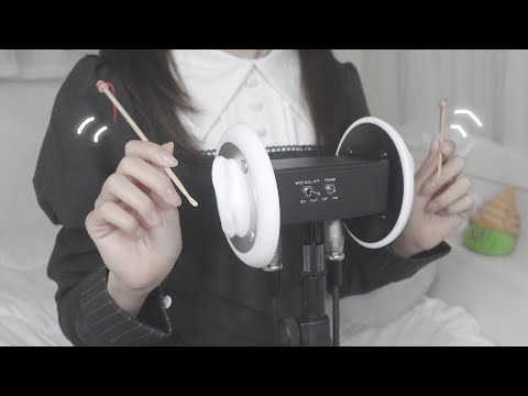 [ASMR] Bamboo ear scratching that makes you sleepy 😴 Talking in a whisper.