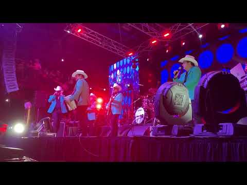 Los Invasores De Nuevo Leon En Vivo