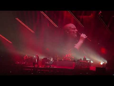 Genesis - Mama Live