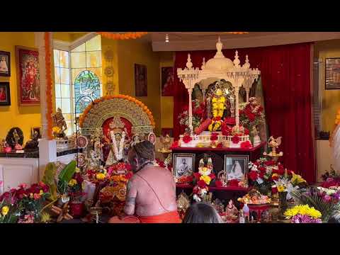 Premse Bolo "Jai Matadi!". Kirtan during Sri Sri Durga Puja