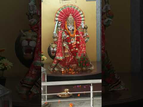 Jai Mata Di. Start your day with mata rani. Mata rani apke upper aashirvaad bnaye rakhe