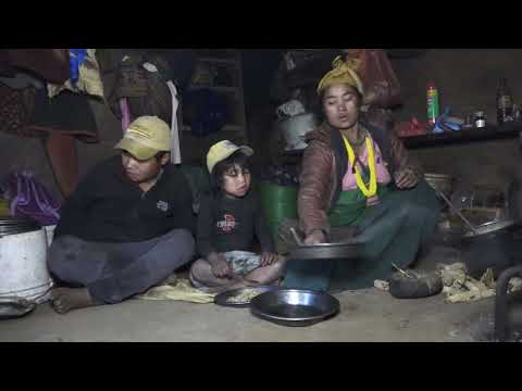 Traditional village life || Cooking and eating traditional village food