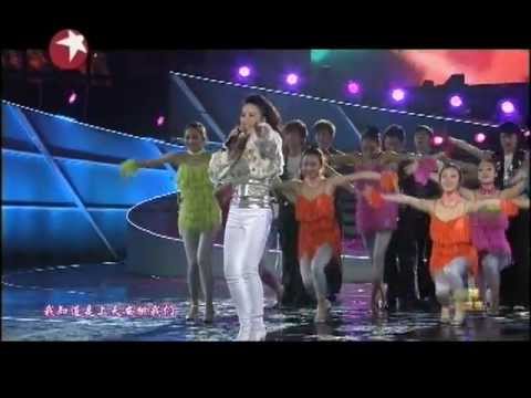 4:47 麻煩我的dancer幫我Hold住一下  李玟在雨中熱舞