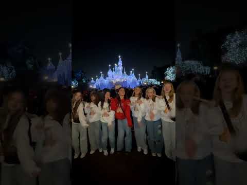 disney with the girls!! #viralvideo #preppy #viralvideo #disney