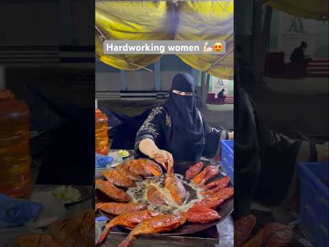 Hardworking Women Fish Point #viralvideo #ytshorts #shorts #barkas