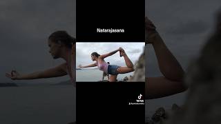 Natarajasana - postura de equilíbrio #yogabrasil #yoga #yogaflow #yogaterapia #yogalife #yogaprof