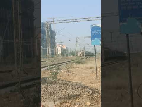 Mumbai local train India #youtubeshorts #ytshorts #viralshort #trending #shortsvideo