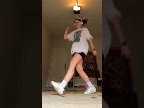 SHUFFLE DANCE | Footwork Tutorial🫶🏼 #danceshorts