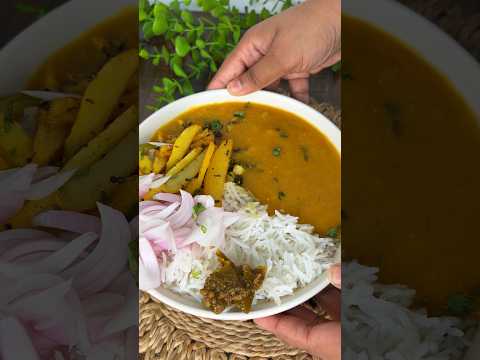 Dal bhat with aloo bhujia 😍