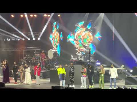 AR Rahman Live in Concert Abu Dhabi - Maa Tujhe Salam/ Vande Mataram - Finale Performance