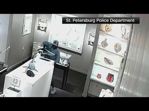 Caught on camera: 2 men steal sculpture worth $21,000 in St. Petersburg art gallery