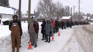 Hundreds line up for chance at family doctor in small Ont. town