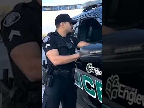 Cop Has No De-Escalation Skills & Gets Called Out! #copwatcher #cops #policeofficer #lawenforcement