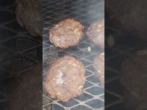 #reels #food #shortsvideo #foodie #shorts #short #flavor #grilling #cooking #burger #yummy #reel